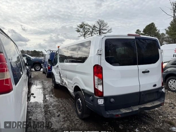 2017 Ford Transit with VIN 1FTBW2ZG5HKA31148, listed as a IAAI auction lot 41834640 with 28,869 mi miles and . Bid and sale history available at DreamBid. Image 3.