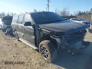 2023 Ford Expedition Max XLT z VIN 1FMJK1H86PEA11477, wystawiony jako IAAI lot #41647440 z przebiegiem 27 691 mil mil oraz . Historia ofert i sprzedaży dostępna na DreamBid. Obrazek 1.
