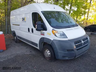 2015 Ram ProMaster Cargo Van with VIN 3C6TRVDG5FE520998, listed as a IAAI auction lot 42041239 with 203,263 mi miles. Bid and sale history available at carsss.com. Image 1.