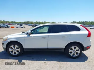 2013 Volvo XC60 3.2L с VIN YV4952DL3D2378376, выставлен на аукционе IAAI как лот 42037112 с пробегом 83 339 миль миль и . История ставок и продаж доступна на DreamBid. Изображение 14.