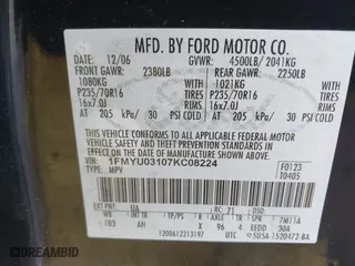 2007 Ford Escape XLT with VIN 1FMYU03107KC08224, listed as a IAAI auction lot 41796105 with 194,640 mi miles. Bid and sale history available at carsss.com. Image 9.