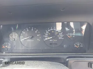 1996 Jeep Grand Cherokee Laredo with VIN 1J4GZ58S1TC168797, listed as a IAAI auction lot 41983746 with 1 mi miles. Bid and sale history available at carsss.com. Image 7.