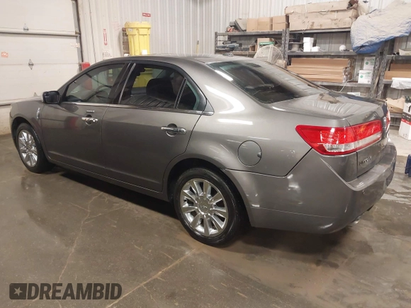 2012 Lincoln MKZ z VIN 3LNHL2GCXCR816462, wystawiony jako IAAI lot #41239544 z przebiegiem 182 083 mil mil oraz . Historia ofert i sprzedaży dostępna na DreamBid. Obrazek 3.