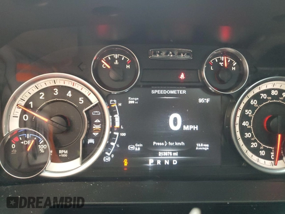 2018 Ram 3500 Laramie z VIN 3C63RRJL0JG320889, wystawiony jako Copart lot #56722505 z przebiegiem 213 976 mil mil oraz Szkoda całkowita • Salvage title. Historia ofert i sprzedaży dostępna na DreamBid. Obrazek 9.