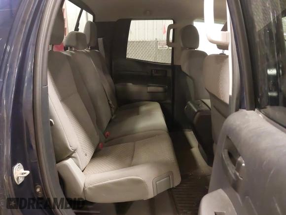 2010 Toyota Tundra z VIN 5TFUW5F10AX154651, wystawiony jako IAAI lot #42113722 z przebiegiem 225 372 mil mil oraz . Historia ofert i sprzedaży dostępna na DreamBid. Obrazek 8.