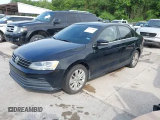 2015 Volkswagen Jetta SE with VIN 3VWD07AJ7FM306911, listed as a IAAI auction lot 42173985 with 143,111 mi miles and . Bid and sale history available at DreamBid. Image 2.