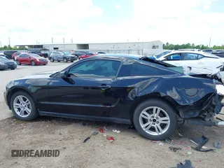 2010 Ford Mustang V6 с VIN 1ZVBP8ANXA5176164, выставлен на аукционе IAAI как лот 42217134 с пробегом 135 993 миль миль и . История ставок и продаж доступна на DreamBid. Изображение 15.