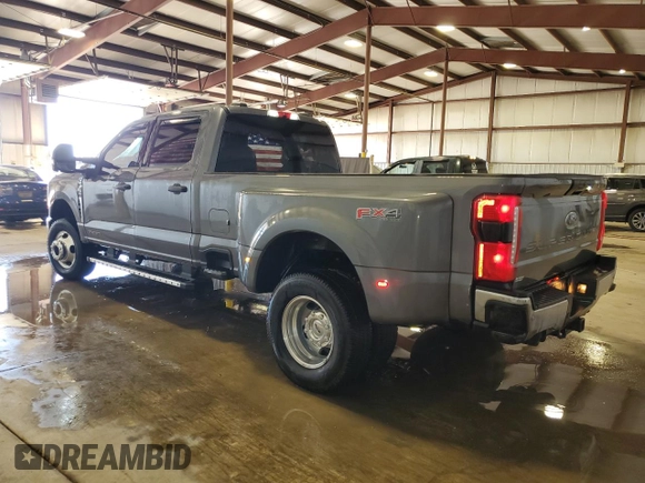 2024 Ford F-350 XL with VIN 1FT8W3DT4RED60475, listed as a Copart auction lot 49405705 with 59,394 mi miles and Salvage Title. Bid and sale history available at DreamBid. Image 2.
