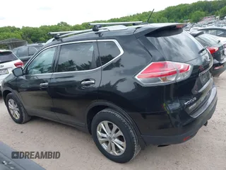 2016 Nissan Rogue SV z VIN KNMAT2MV9GP696128, wystawiony jako IAAI lot #42343710 z przebiegiem 136 984 mil mil oraz . Historia ofert i sprzedaży dostępna na DreamBid. Obrazek 14.