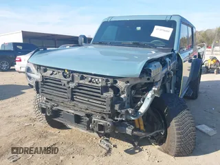 2023 Ford Bronco с VIN 1FMEE5DH3PLB53030, выставлен на аукционе IAAI как лот 41485605 с пробегом 38 808 миль миль и . История ставок и продаж доступна на DreamBid. Изображение 6.