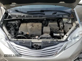 2017 Toyota Sienna XLE with VIN 5TDDZ3DC7HS170619, listed as a Copart auction lot 58575075 with 153,184 mi miles and Clean title. Bid and sale history available at DreamBid. Image 12.