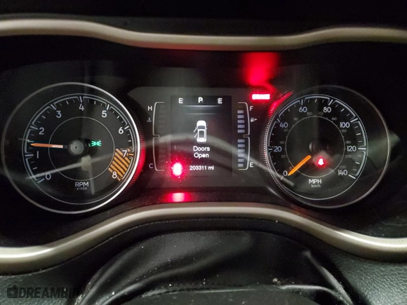 2015 Jeep Cherokee Latitude with VIN 1C4PJMCS6FW528762, listed as a Copart auction lot 89135255 with 203,311 mi miles and Non Repairable. Bid and sale history available at carsss.com. Image 9.