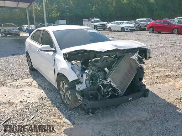 2021 Kia Forte LXS z VIN 3KPF24AD5ME382648, wystawiony jako Copart lot #64165115 z przebiegiem 62 665 mil mil oraz Szkoda całkowita • Salvage title. Historia ofert i sprzedaży dostępna na DreamBid. Obrazek 13.