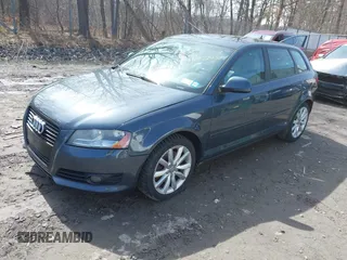 2009 Audi A3 z VIN WAUHE78P19A024245, wystawiony jako IAAI lot #41972426 z przebiegiem 169 354 mil mil oraz . Historia ofert i sprzedaży dostępna na DreamBid. Obrazek 2.