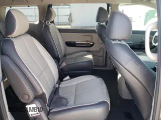 2016 Kia Sedona SX with VIN KNDMC5C11G6168909, listed as a Copart auction lot 42116425 with 69,117 mi miles and Salvage Title. Bid and sale history available at carsss.com. Image 11.