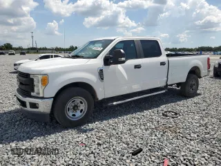 2017 Ford F-250 XL z VIN 1FT7W2A65HEC74207, wystawiony jako Copart lot #64089775 z przebiegiem 135 837 mil mil oraz Czysty tytuł • Clean title. Historia ofert i sprzedaży dostępna na DreamBid. Obrazek 1.
