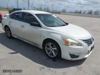 2013 Nissan Altima 2.5 SL with VIN 1N4AL3AP8DN529574, listed as a IAAI auction lot 41833573 with 115,158 mi miles. Bid and sale history available at carsss.com. Image 1.
