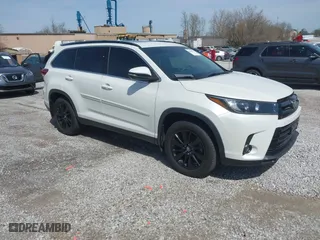 2019 Toyota Highlander SE with VIN 5TDJZRFH0KS620178, listed as a IAAI auction lot 41829974 with 73,701 mi miles. Bid and sale history available at carsss.com. Image 1.