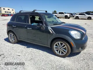 2012 MINI Countryman S with VIN WMWZC3C59CWL82258, listed as a Copart auction lot 49375545 with 131,846 mi miles and Clean Title. Bid and sale history available at DreamBid. Image 4.