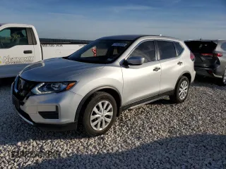 2017 Nissan Rogue SV with VIN 5N1AT2MT5HC882042, listed as a Copart auction lot 73328503 with 81,565 mi miles and Clean Title. Bid and sale history available at carsss.com. Image 1.