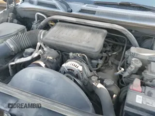 2007 Jeep Commander Sport z VIN 1J8HG48PX7C591835, wystawiony jako IAAI lot #43015813 z przebiegiem 177 147 mil mil oraz . Historia ofert i sprzedaży dostępna na DreamBid. Obrazek 20.