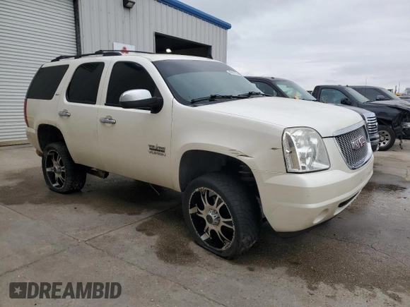 2010 GMC Yukon SLT with VIN 1GKUCCE01AR287921, listed as a Copart auction lot 50781775 with 202,301 mi miles and Salvage Title. Bid and sale history available at carsss.com. Image 4.