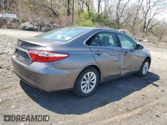 2015 Toyota Camry XLE with VIN 4T4BF1FKXFR493792, listed as a Copart auction lot 53697955 with 95,570 mi miles and Salvage Title. Bid and sale history available at carsss.com. Image 3.