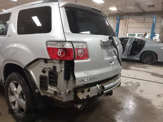 2011 GMC Acadia SLT1 with VIN 1GKKVRED3BJ411906, listed as a IAAI auction lot 41139873 with 197,267 mi miles. Bid and sale history available at carsss.com. Image 19.