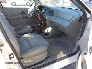 1998 Mercury Mystique z VIN 1MEFM66L2WK653881, wystawiony jako IAAI lot #41807702 z przebiegiem 119 158 mil mil oraz . Historia ofert i sprzedaży dostępna na DreamBid. Obrazek 5.