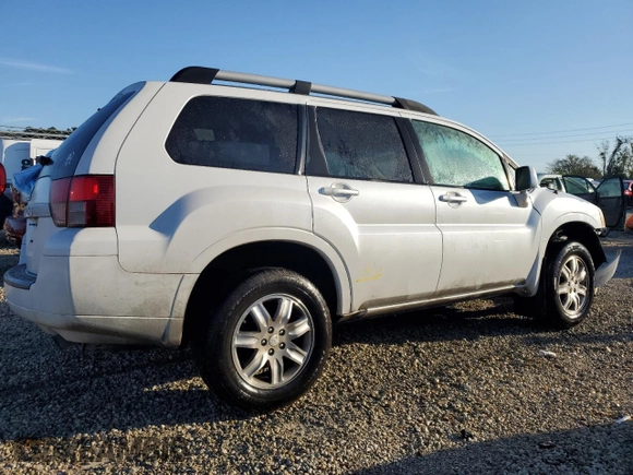 2011 Mitsubishi Endeavor LS with VIN 4A4JN2AS0BE027537, listed as a Copart auction lot 76046784 with 0 mi miles and Salvage Title. Bid and sale history available at carsss.com. Image 3.