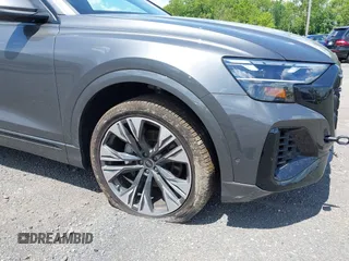 2024 Audi Q8 Premium Plus с VIN WA1BVBF19RD019586, выставлен на аукционе IAAI как лот 42746554 с пробегом 9 377 миль миль и . История ставок и продаж доступна на DreamBid. Изображение 20.