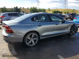 2019 Volvo S60 R-Design with VIN 7JRA22TM1KG018429, listed as a Copart auction lot 66115384 with 61,225 mi miles and Salvage Title. Bid and sale history available at carsss.com. Image 3.
