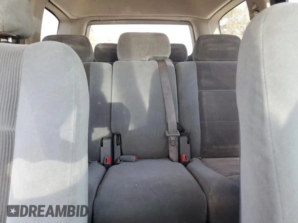2005 Dodge Durango SLT z VIN 1D4HD48D15F621471, wystawiony jako Copart lot #74086164 z przebiegiem 185 162 mil mil oraz Szkoda całkowita • Salvage title. Historia ofert i sprzedaży dostępna na DreamBid. Obrazek 10.