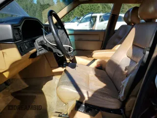 1992 Volvo 960 z VIN YV1KW9501N0009148, wystawiony jako Copart lot #46049795 z przebiegiem 274 341 mil mil oraz Szkody całkowita. Historia ofert i sprzedaży dostępna na DreamBid. Obrazek 7.