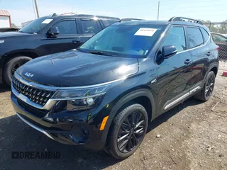 2023 Kia Seltos Nightfall with VIN KNDEUCA2XP7427604, listed as a IAAI auction lot 40319974 with 15,279 mi miles. Bid and sale history available at carsss.com. Image 17.