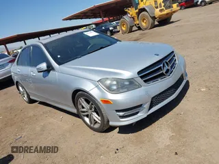 2014 Mercedes-Benz C 250 Sport с VIN WDDGF4HB1EA933861, выставлен на аукционе IAAI как лот 42518063 с пробегом 193 736 миль миль и . История ставок и продаж доступна на DreamBid. Изображение 1.