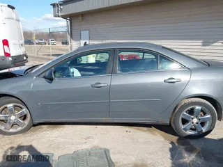 2008 Pontiac G6 GT with VIN 1G2ZH57N584297922, listed as a IAAI auction lot 42020005 with 148,150 mi miles. Bid and sale history available at carsss.com. Image 15.