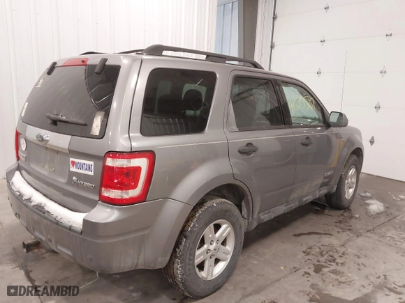 2008 Ford Escape Hybrid with VIN 1FMCU59H18KC30939, listed as a IAAI auction lot 41575587 with 208,879 mi miles. Bid and sale history available at carsss.com. Image 4.