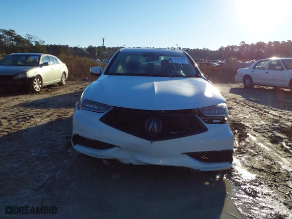 2018 Acura TLX with VIN 19UUB1F38JA010436, listed as a IAAI auction lot 41427102 with 116,912 mi miles. Bid and sale history available at carsss.com. Image 12.