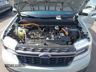 2023 Ford Maverick XL z VIN 3FTTW8E37PRA79772, wystawiony jako IAAI lot #42233040 z przebiegiem 25 763 mil mil oraz . Historia ofert i sprzedaży dostępna na DreamBid. Obrazek 10.