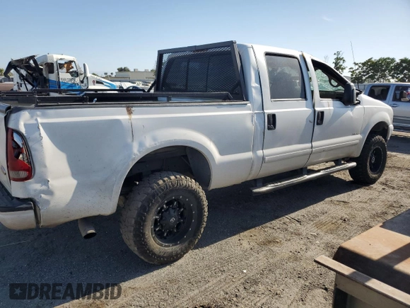 2001 Ford F-250 XL with VIN 1FTNW21F21EA81820, listed as a Copart auction lot 57677805 with Not provided miles and Salvage title. Bid and sale history available at DreamBid. Image 3.