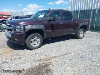 2008 Chevrolet Silverado 1500 LT w/1LT with VIN 2GCEK13M781169033, listed as a IAAI auction lot 42046307 with 153,468 mi miles. Bid and sale history available at carsss.com. Image 21.