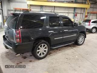 2013 GMC Yukon Denali with VIN 1GKS2EEF5DR111548, listed as a IAAI auction lot 41730102 with 174,312 mi miles. Bid and sale history available at carsss.com. Image 4.