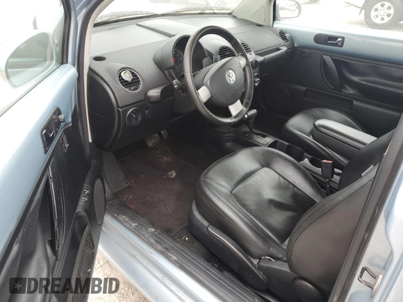 2009 Volkswagen Beetle S with VIN 3VWPW31C49M502931, listed as a Copart auction lot 55230655 with 124,870 mi miles and Clean Title. Bid and sale history available at DreamBid. Image 8.