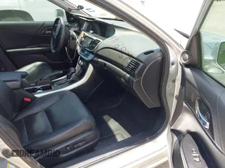 2015 Honda Accord EX-L with VIN 1HGCR2F86FA071607, listed as a IAAI auction lot 42581649 with 206,200 mi miles and . Bid and sale history available at DreamBid. Image 5.