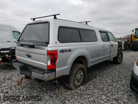 2017 Ford F-350 Platinum z VIN 1FT8W3B63HEE93093, wystawiony jako Copart lot #46731053 z przebiegiem Nie podano mil oraz . Historia ofert i sprzedaży dostępna na DreamBid. Obrazek 3.