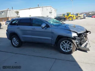 2018 Jeep Grand Cherokee Laredo E with VIN 1C4RJFAG8JC130465, listed as a IAAI auction lot 41789688 with 133,299 mi miles. Bid and sale history available at carsss.com. Image 14.
