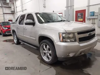 2007 Chevrolet Avalanche LTZ с VIN 3GNEC12037G144865, выставлен на аукционе IAAI как лот 42592982 с пробегом 160 962 миль миль и . История ставок и продаж доступна на DreamBid. Изображение 1.
