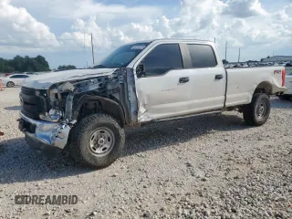 2018 Ford F-250 XL z VIN 1FT7W2B6XJED02815, wystawiony jako Copart lot #63016315 z przebiegiem 314 876 mil mil oraz Szkoda całkowita • Salvage title. Historia ofert i sprzedaży dostępna na DreamBid. Obrazek 1.