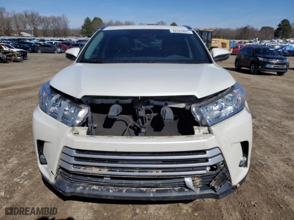 2017 Toyota Highlander XLE with VIN 5TDJZRFH2HS517353, listed as a Copart auction lot 46325805 with 124,249 mi miles and Salvage Title. Bid and sale history available at carsss.com. Image 5.